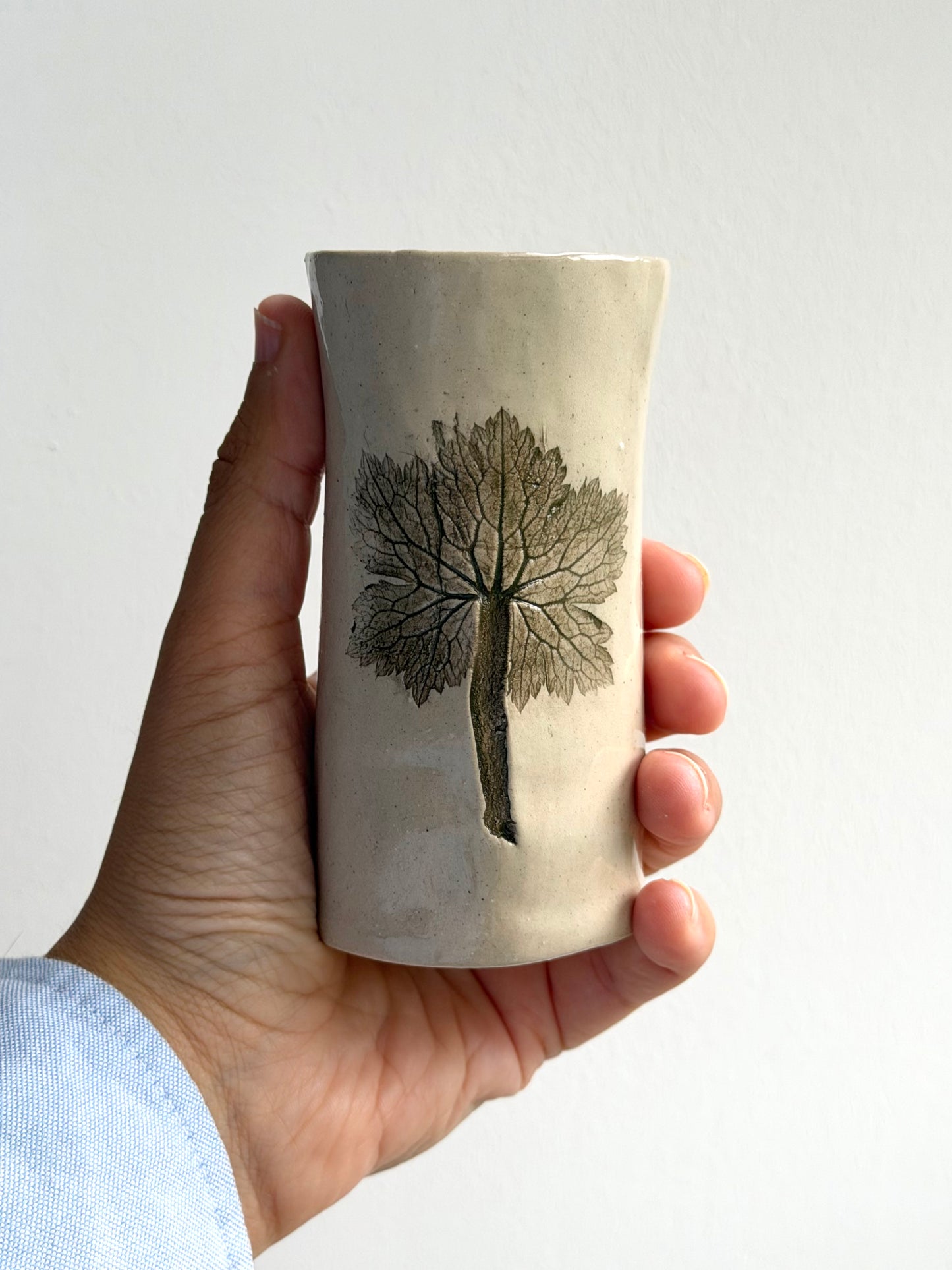 Mini leaf imprinted vase (OG archive) - 2