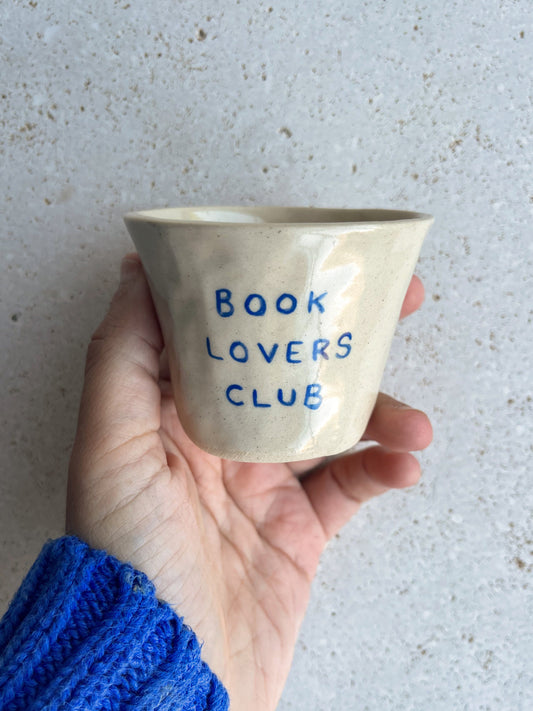 Collectors Edition Cup: Book lovers club