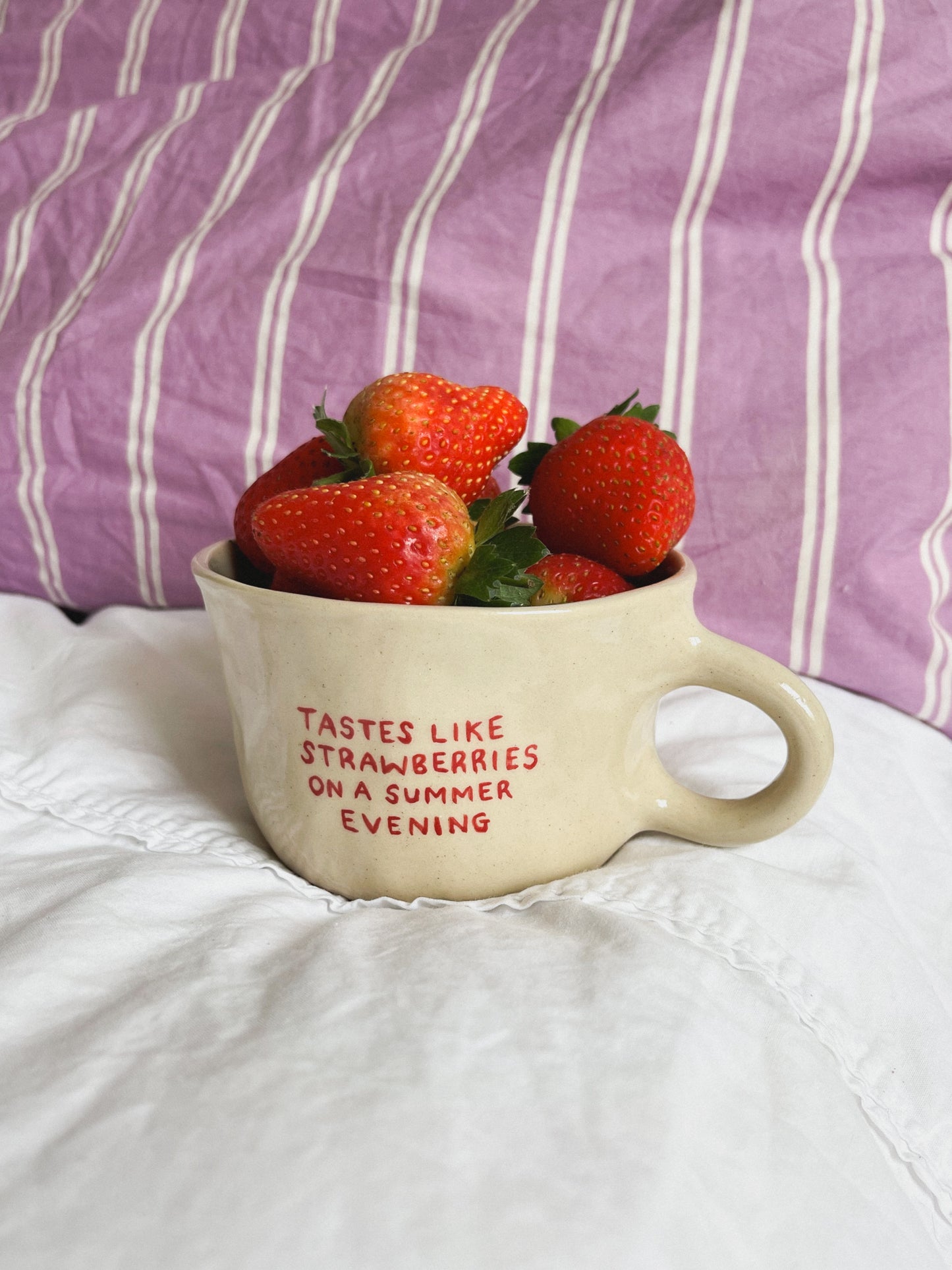 ((PREVIEW)) DREAMER: Tastes like strawberries on a summer evening mug